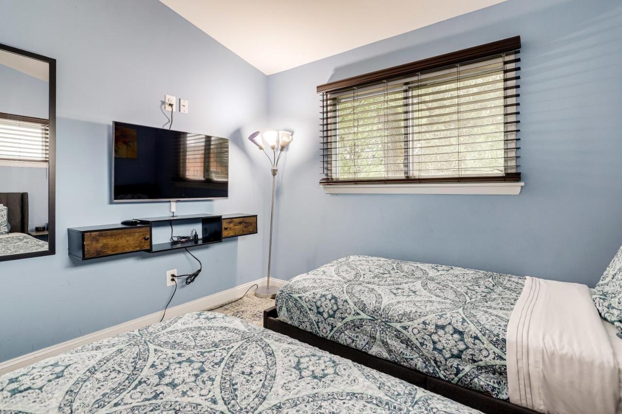Villa Escape To Our Cozy 3 Bed Rm 2 Bath Unit In Alexandria Va Extérieur photo